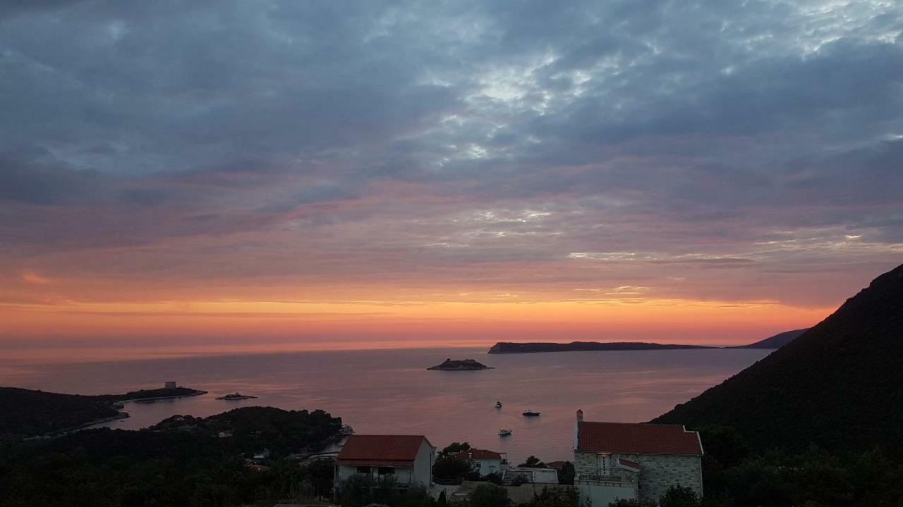 Apartmani Lazarevic Luštica Zewnętrze zdjęcie